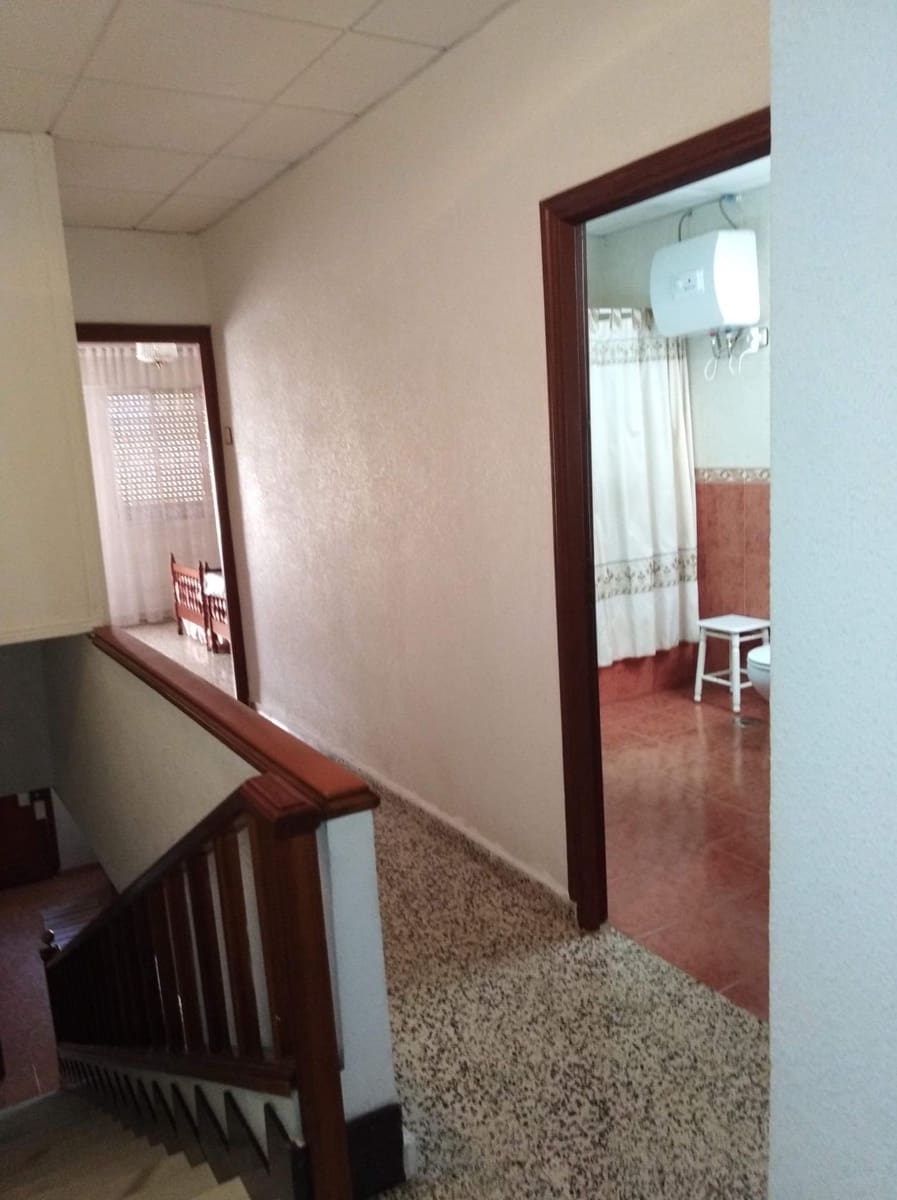 3 makuuhuone Rivitalo myytävänä paikassa Malaga kaupunki - 375 000 € (Ref: 9382720)