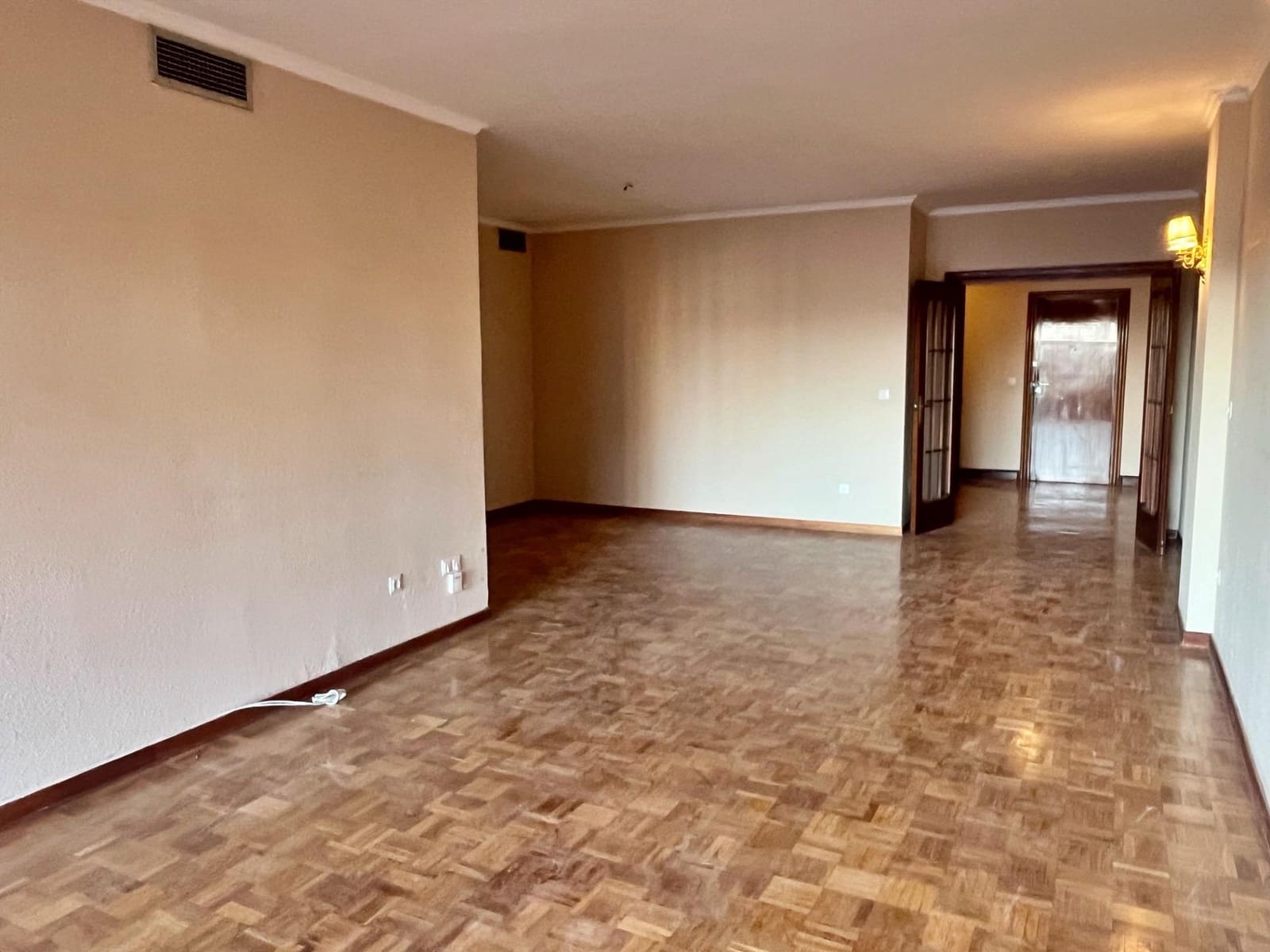 5 sypialnia Mieszkanie do wynajęcia w Miasto Malaga - 2 000 € (Ref: 9411185)