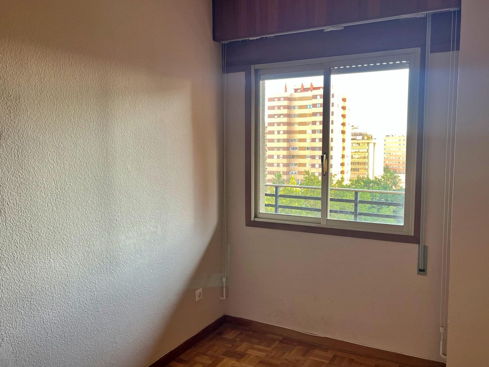 5 sypialnia Mieszkanie do wynajęcia w Miasto Malaga - 2 000 € (Ref: 9411185)
