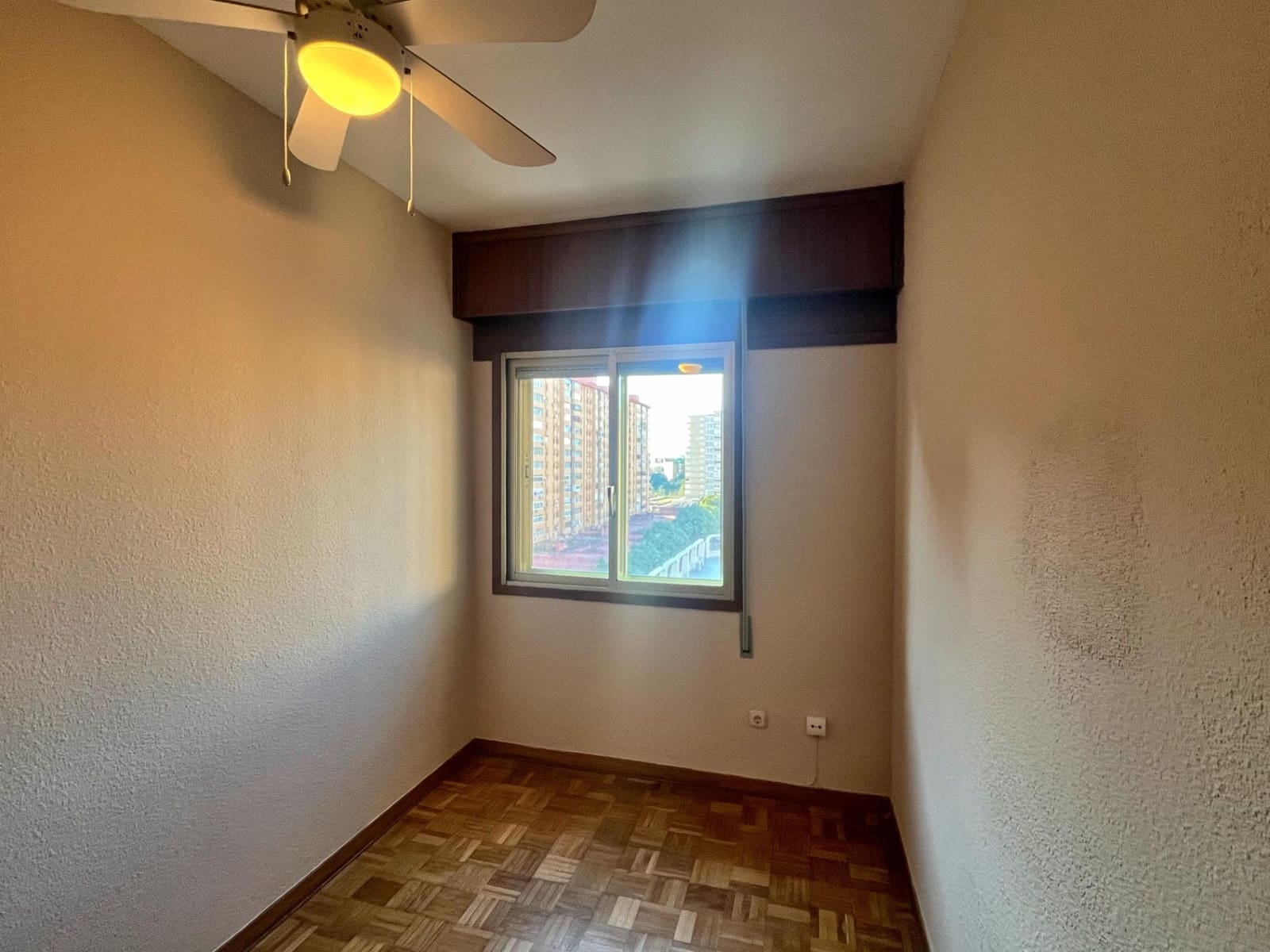 5 sypialnia Mieszkanie do wynajęcia w Miasto Malaga - 2 000 € (Ref: 9411185)