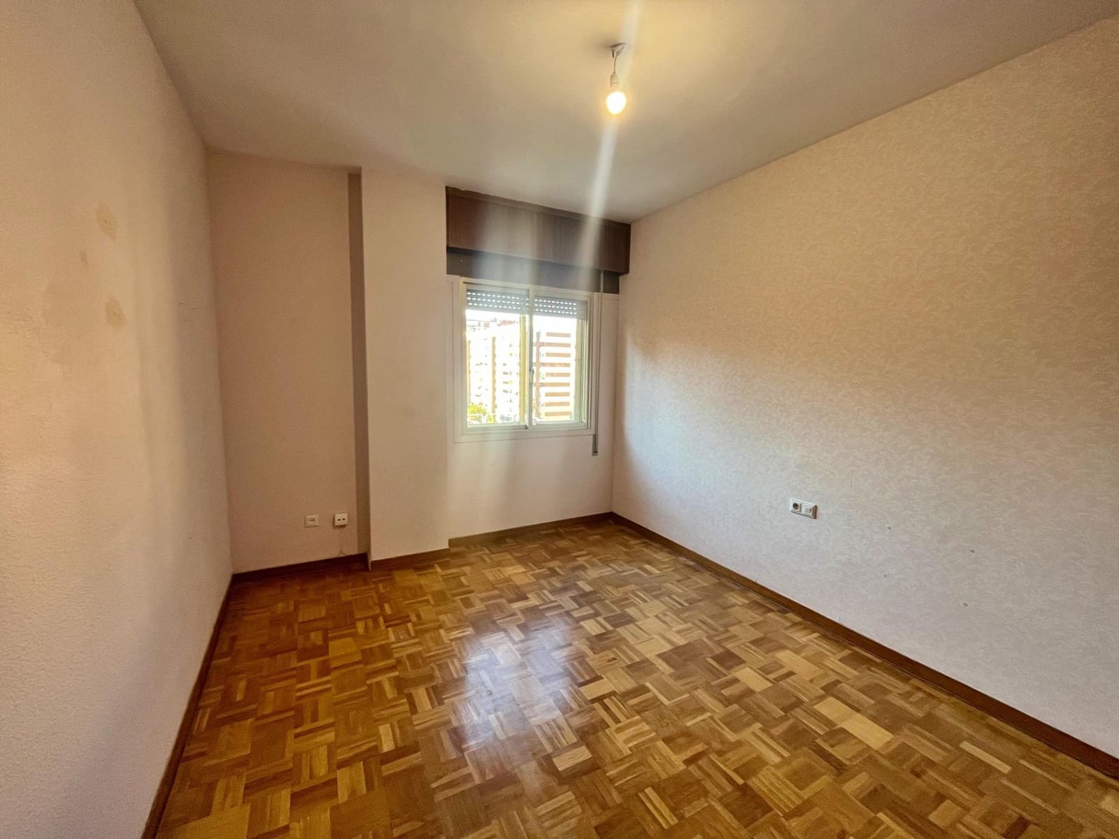 5 sypialnia Mieszkanie do wynajęcia w Miasto Malaga - 2 000 € (Ref: 9411185)