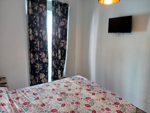 2 soveværelse Rækkehus til leje i Centro Historico, Málaga by - € 1.200 (Ref: 9411186)