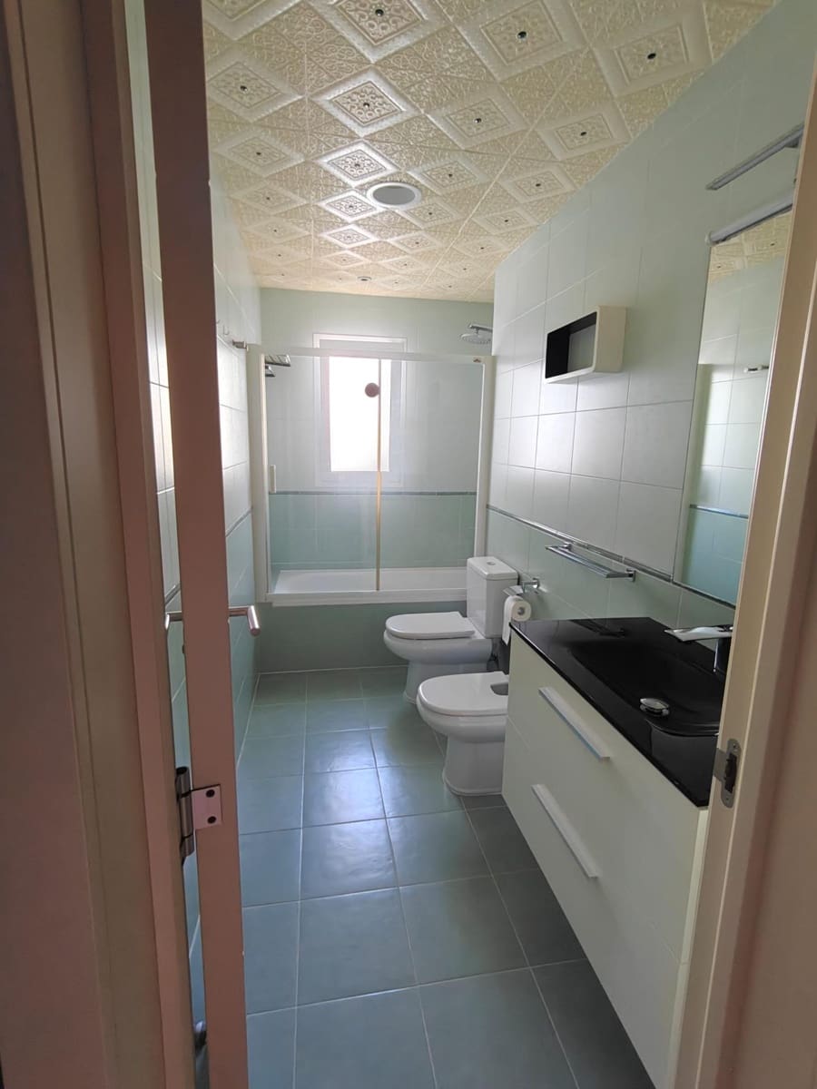 2 slaapkamer Flat te koop in Rincon de la Victoria met zwembad - € 360.000 (Ref: 9416036)