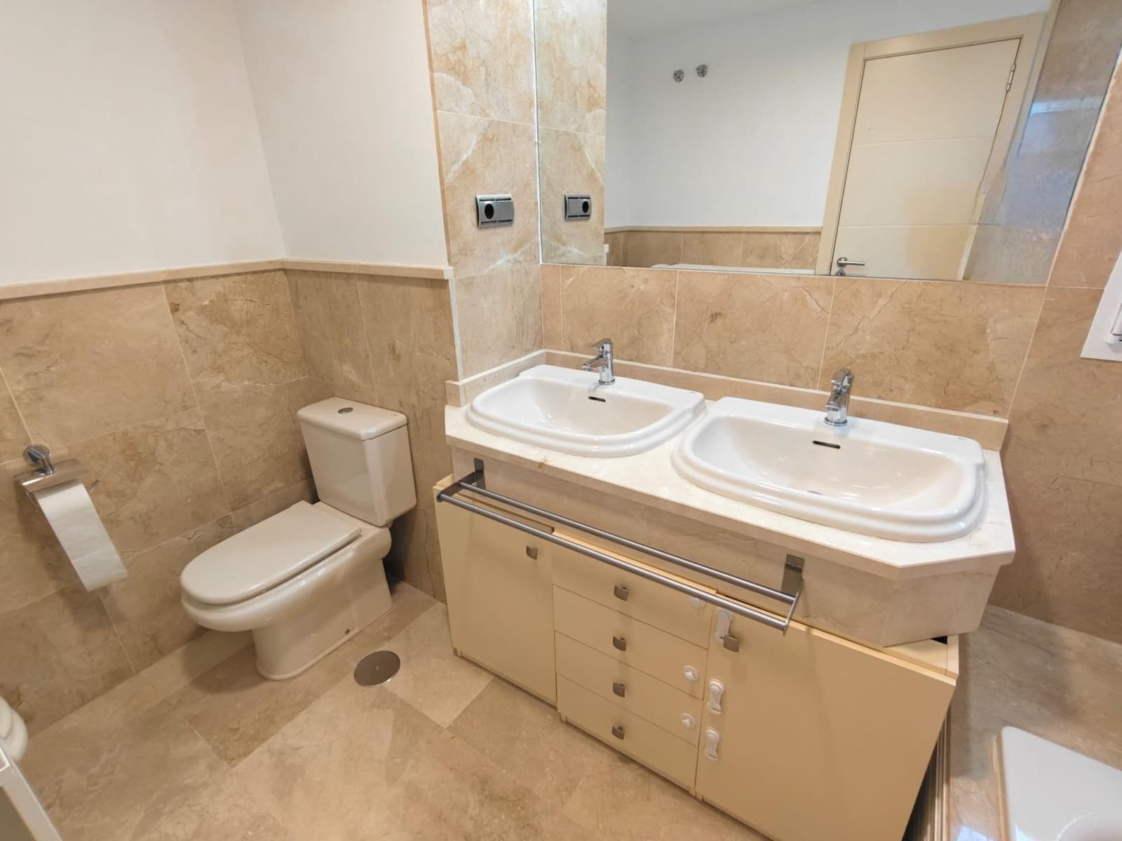 2 slaapkamer Flat te koop in Rincon de la Victoria met zwembad - € 360.000 (Ref: 9416036)