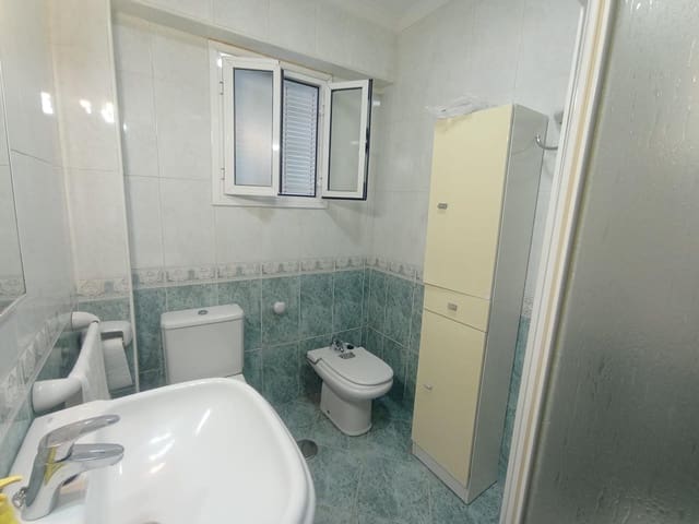 3 sypialnia Mieszkanie na sprzedaż w Cristo de la Epidemia, Miasto Málaga - 319 000 € (Ref: 9419589)