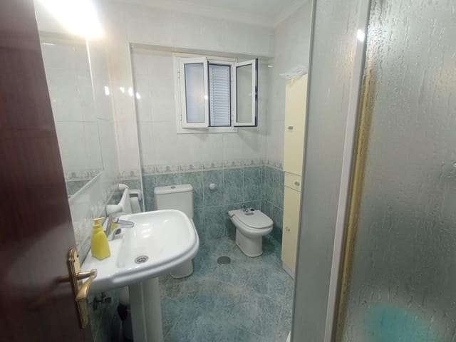 3 sypialnia Mieszkanie na sprzedaż w Cristo de la Epidemia, Miasto Málaga - 319 000 € (Ref: 9419589)