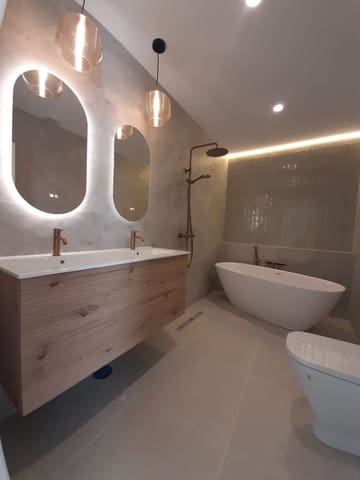 4 soverom Leilighet til salgs i Centro Historico, Málaga by - € 1 250 000 (Ref: 9431700)