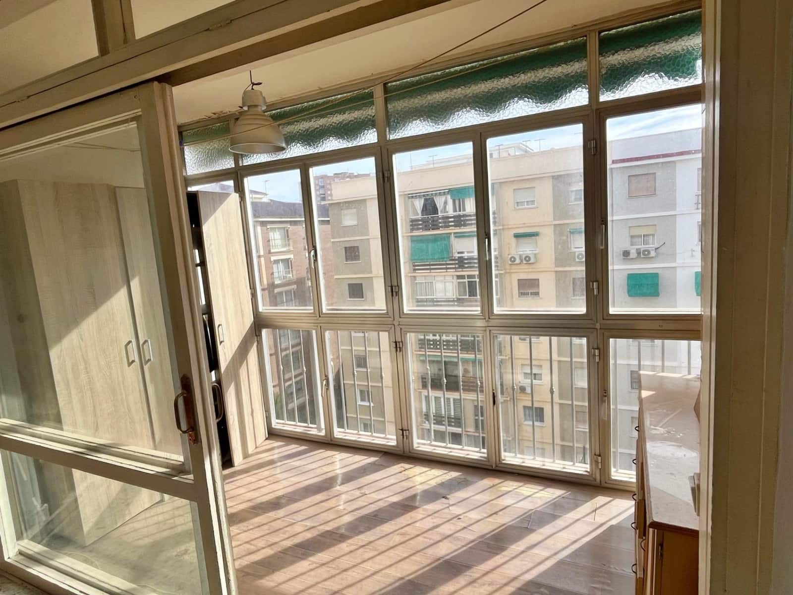 3 bedroom Flat for sale in Malaga city - € 379,000 (Ref: 9437588)