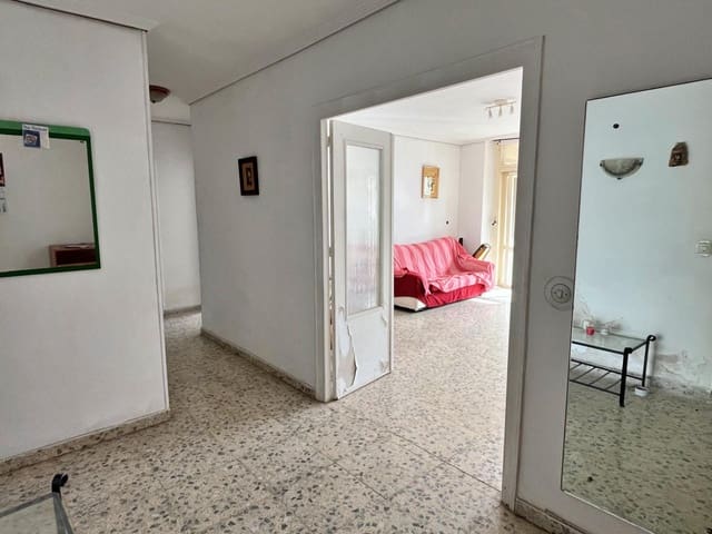 Piso de 3 habitaciones en Málaga ciudad en venta - 379.000 € (Ref: 9437588)