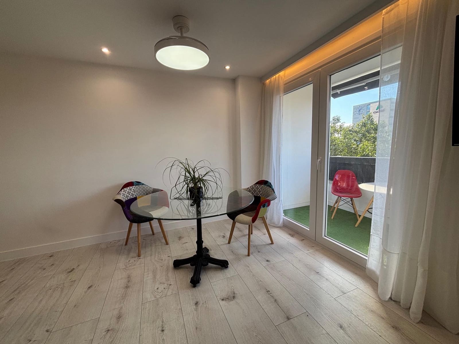 2 bedroom Flat for sale in Malaga city with garage - € 399,000 (Ref: 9437589)