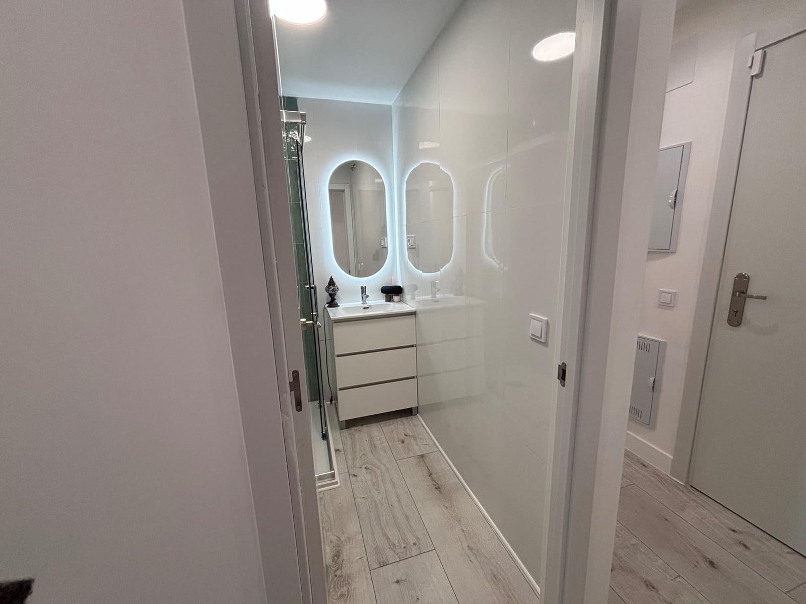 2 bedroom Flat for sale in Malaga city with garage - € 399,000 (Ref: 9437589)