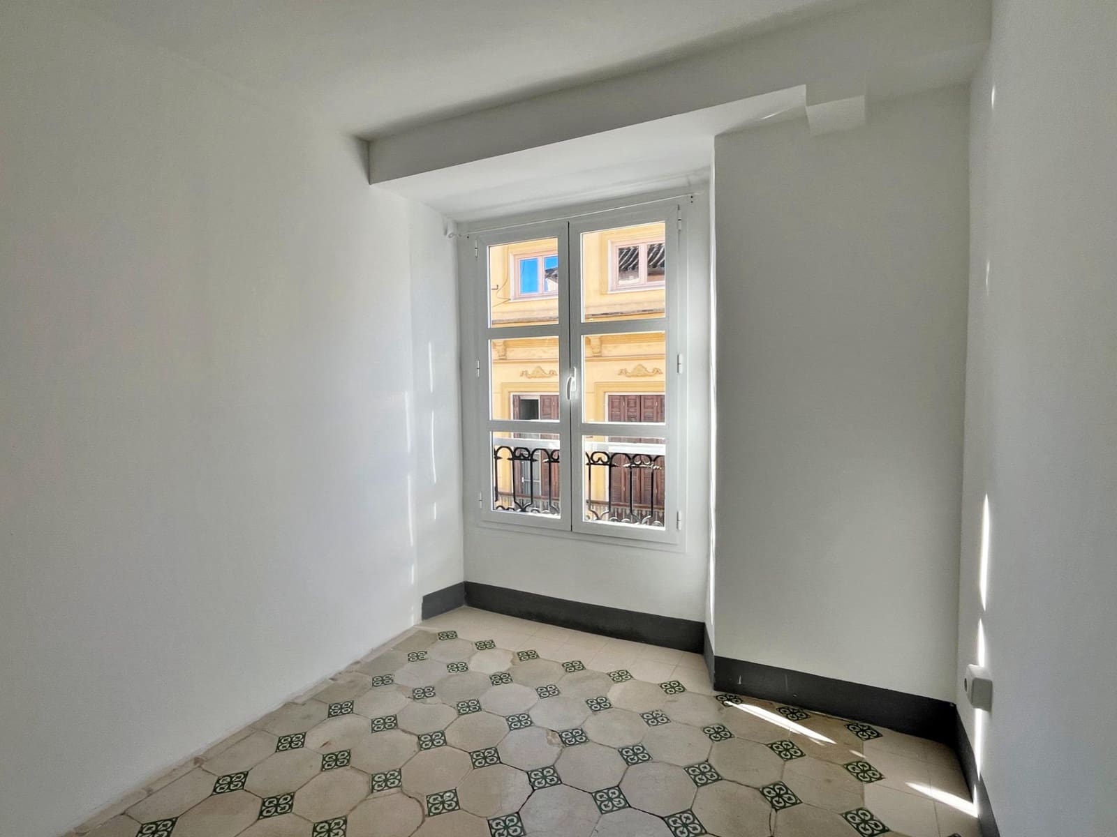 4 makuuhuone Asunto vuokrattavana paikassa Malaga kaupunki - 1 600 € (Ref: 9446607)