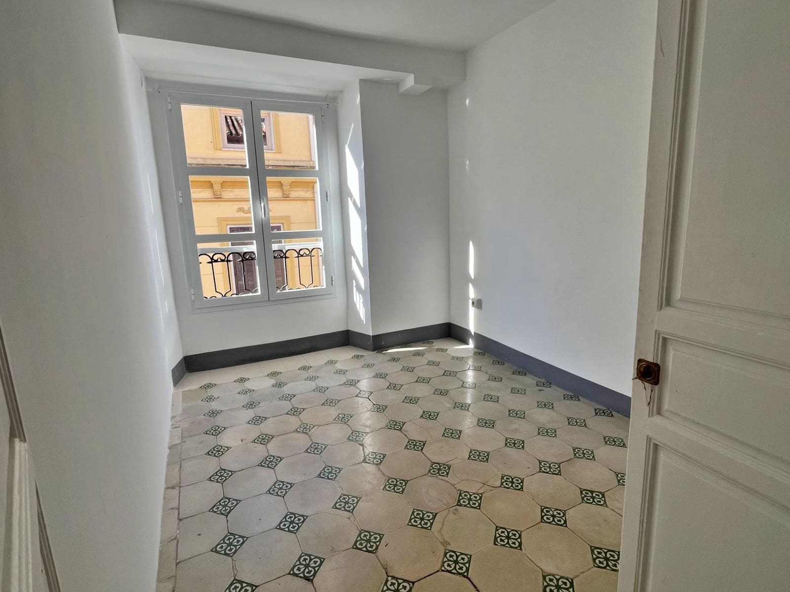 4 makuuhuone Asunto vuokrattavana paikassa Malaga kaupunki - 1 600 € (Ref: 9446607)