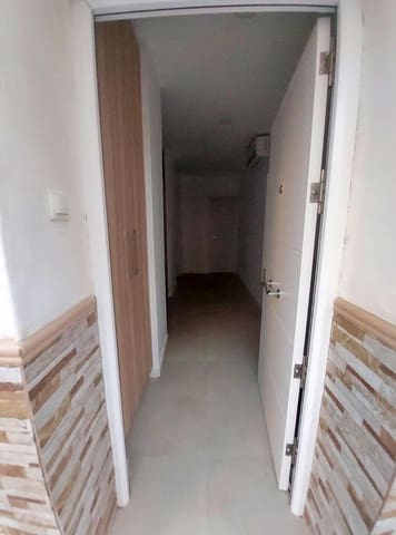 2 Zimmer Wohnung zu verkaufen in Málaga Stadt - 205.000 € (Ref: 9449583)