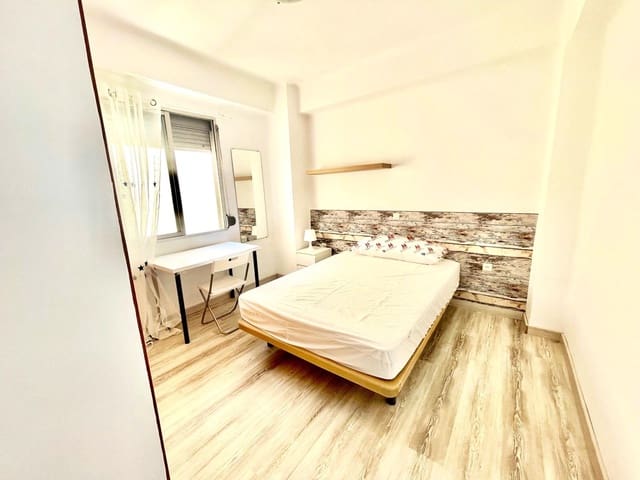 6 camera da letto Appartamento in vendita in Cruz de Humilladero, Malaga città - 400.000 € (Rif: 9468671)