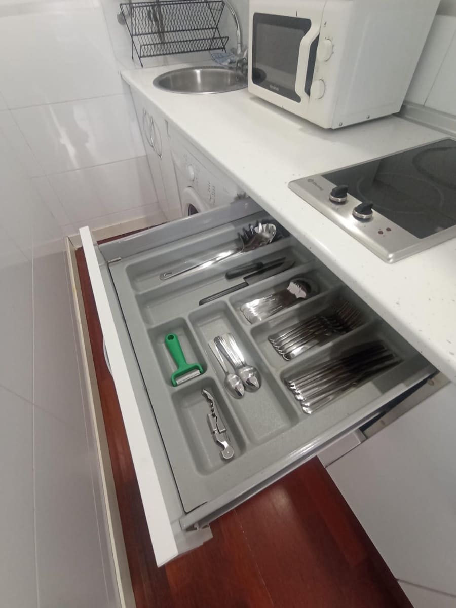 Appartement de 1 chambre à louer à Malaga ville - 1 000 € (Ref: 9474296)