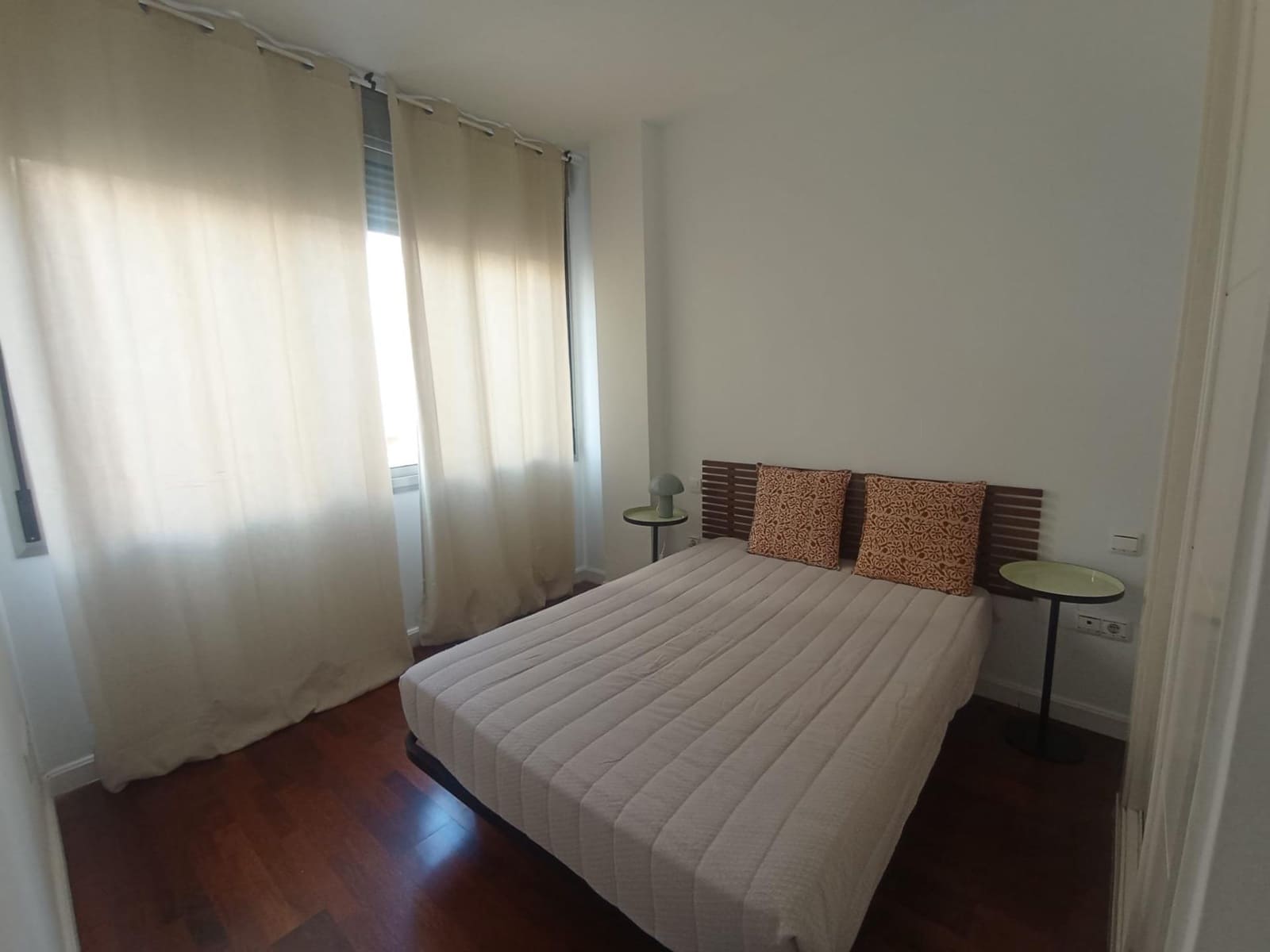Appartement de 1 chambre à louer à Malaga ville - 1 000 € (Ref: 9474296)