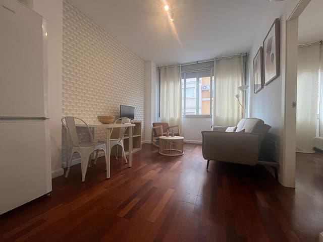 1 sypialnia Mieszkanie do wynajęcia w Miasto Málaga - 1 000 € (Ref: 9474296)