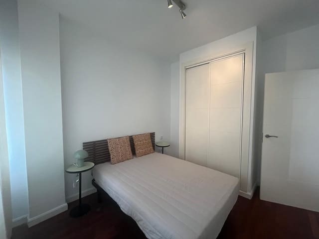 1 sypialnia Mieszkanie do wynajęcia w Miasto Málaga - 1 000 € (Ref: 9474296)