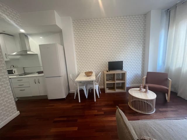1 sypialnia Mieszkanie do wynajęcia w Miasto Málaga - 1 000 € (Ref: 9474296)