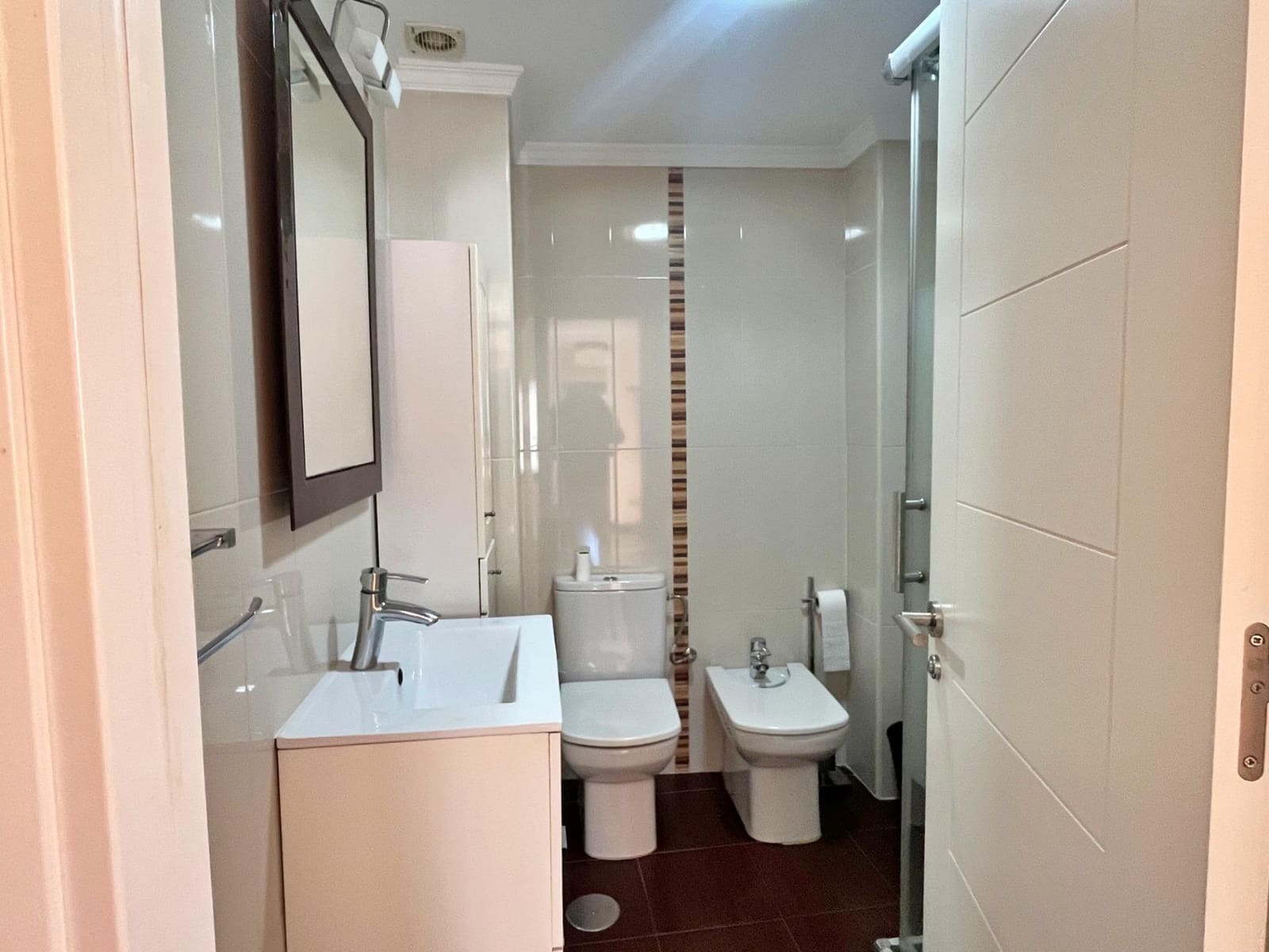 2 soveværelse Lejlighed til leje i Malaga by - € 1.200 (Ref: 9482123)