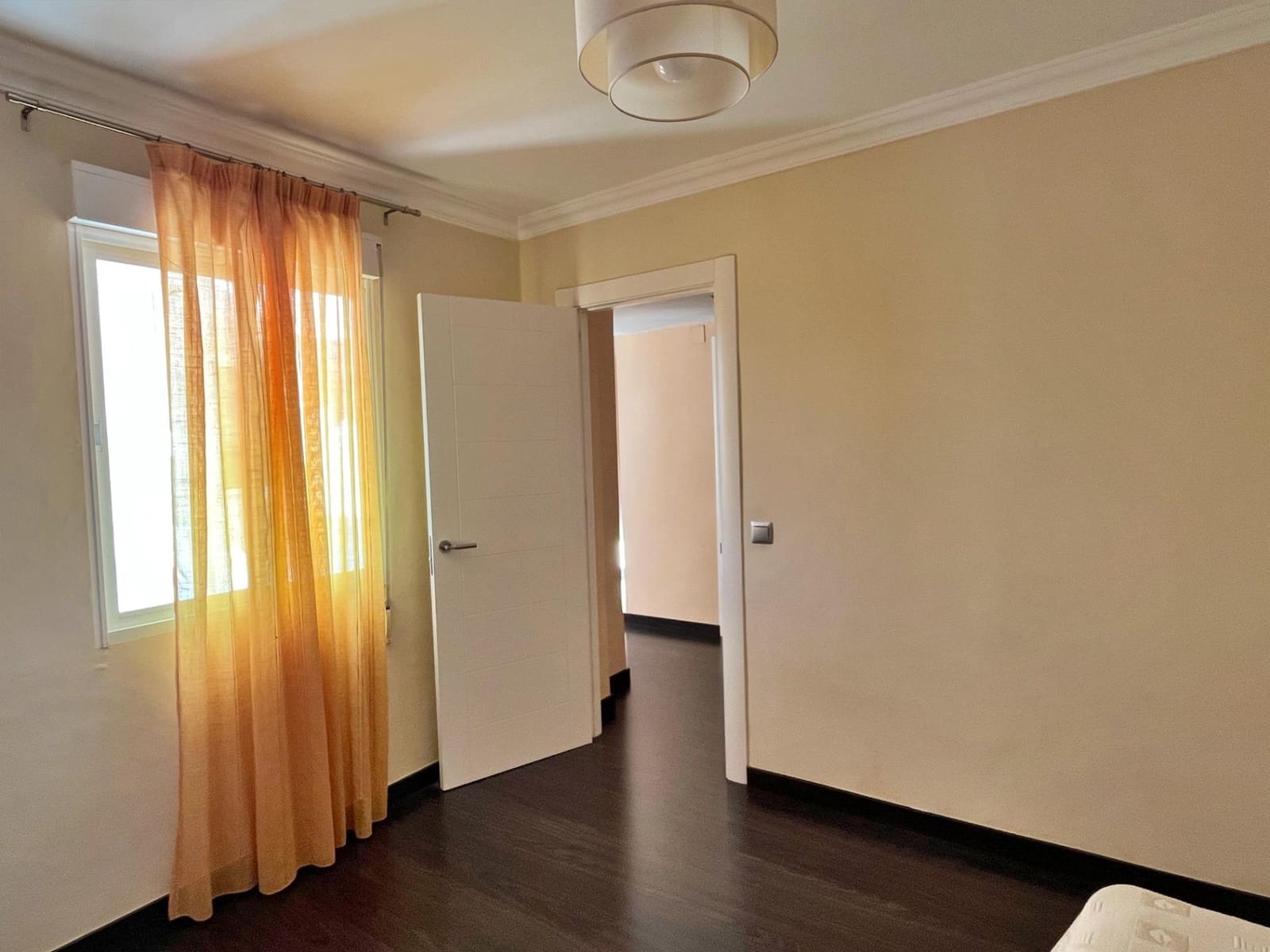 2 soveværelse Lejlighed til leje i Malaga by - € 1.200 (Ref: 9482123)