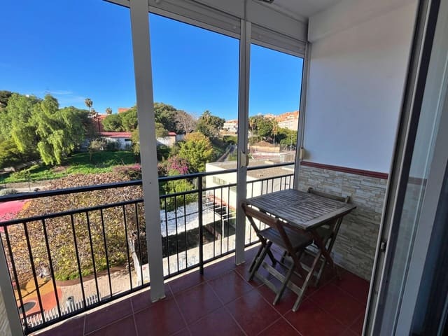 2 soveværelse Lejlighed til leje i Cristo de la Epidemia, Málaga by - € 1.200 (Ref: 9482123)