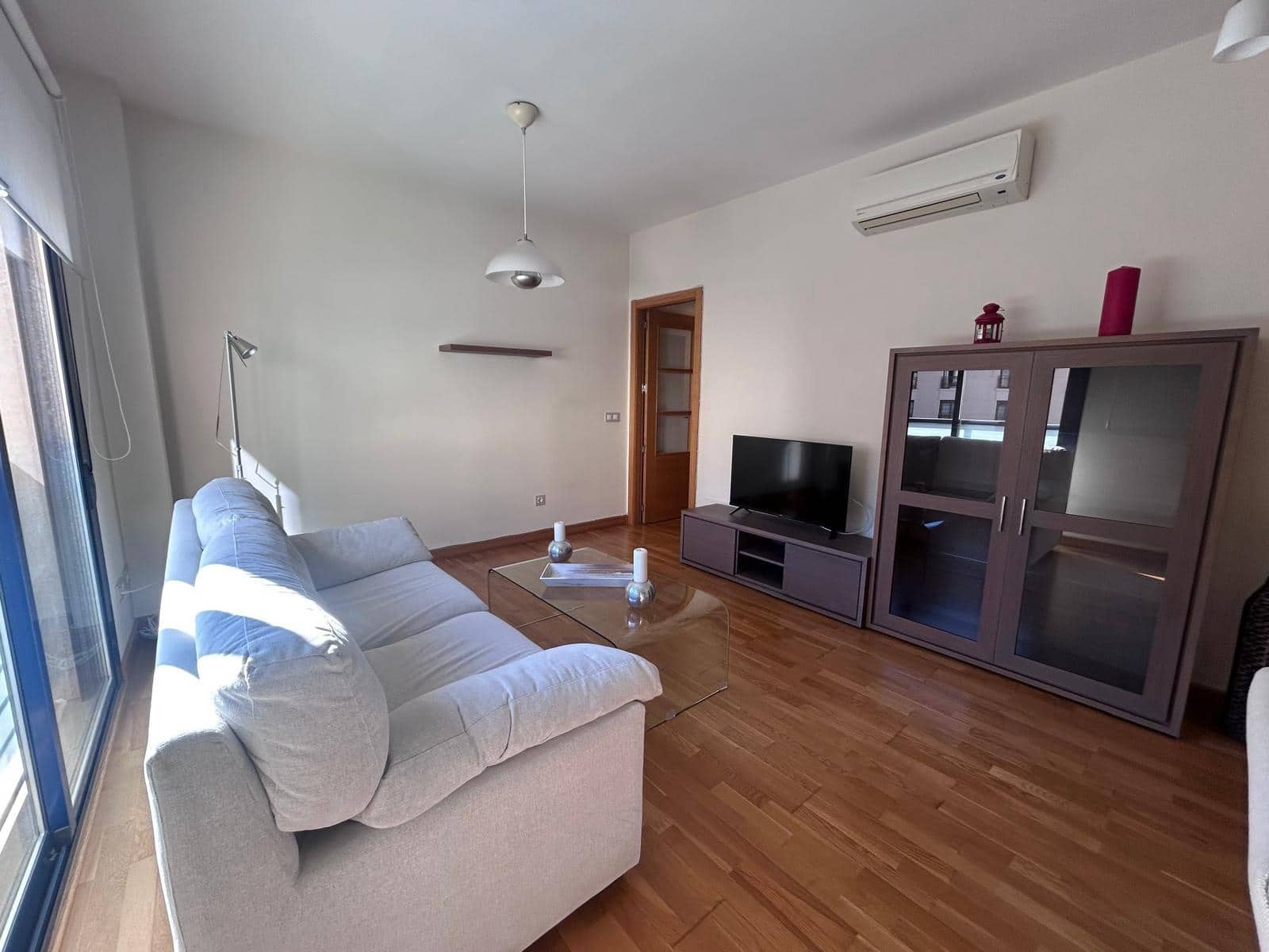 2 makuuhuone Asunto vuokrattavana paikassa Malaga kaupunki mukana 
autotalli - 1 100 € (Ref: 9485323)