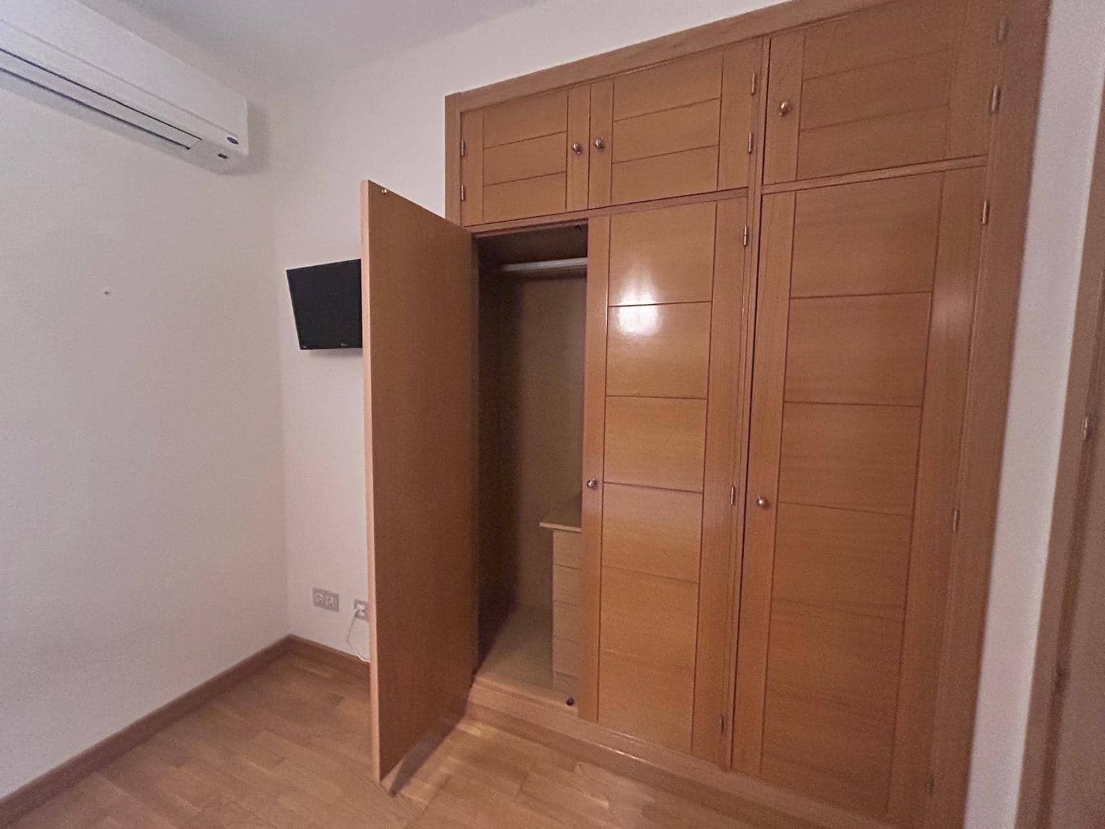 2 makuuhuone Asunto vuokrattavana paikassa Malaga kaupunki mukana 
autotalli - 1 100 € (Ref: 9485323)