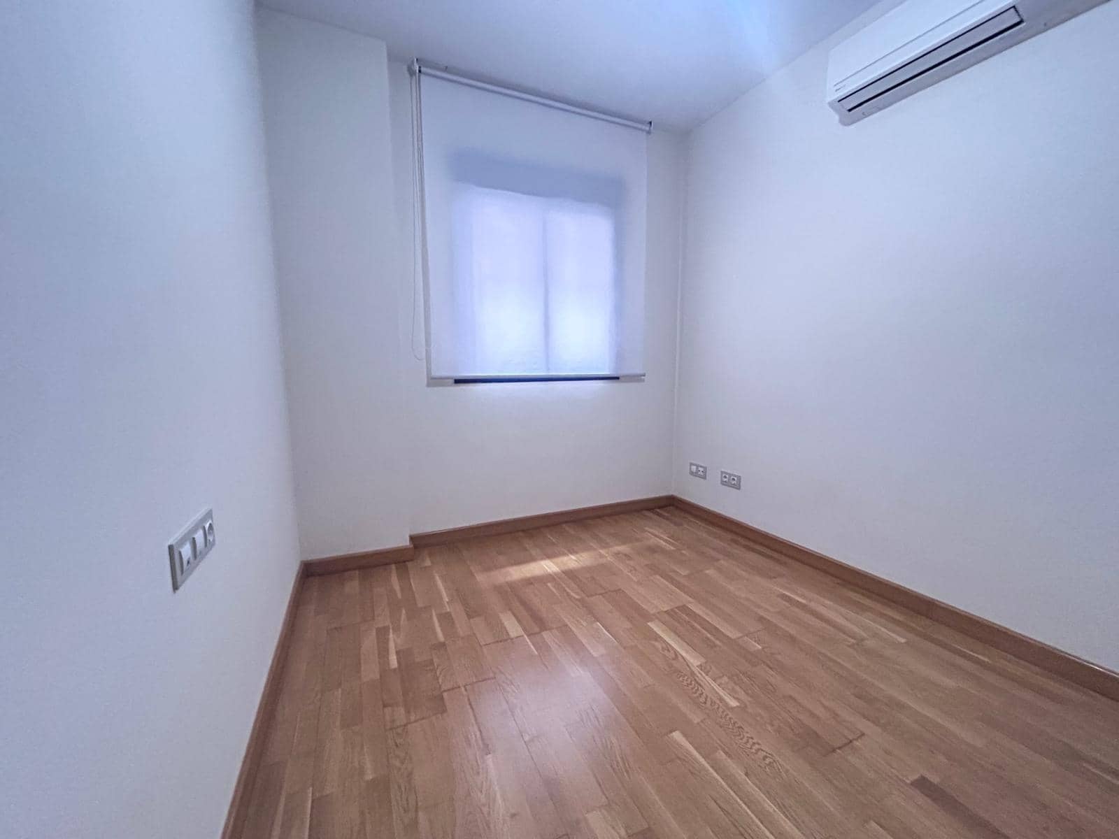 2 makuuhuone Asunto vuokrattavana paikassa Malaga kaupunki mukana 
autotalli - 1 100 € (Ref: 9485323)