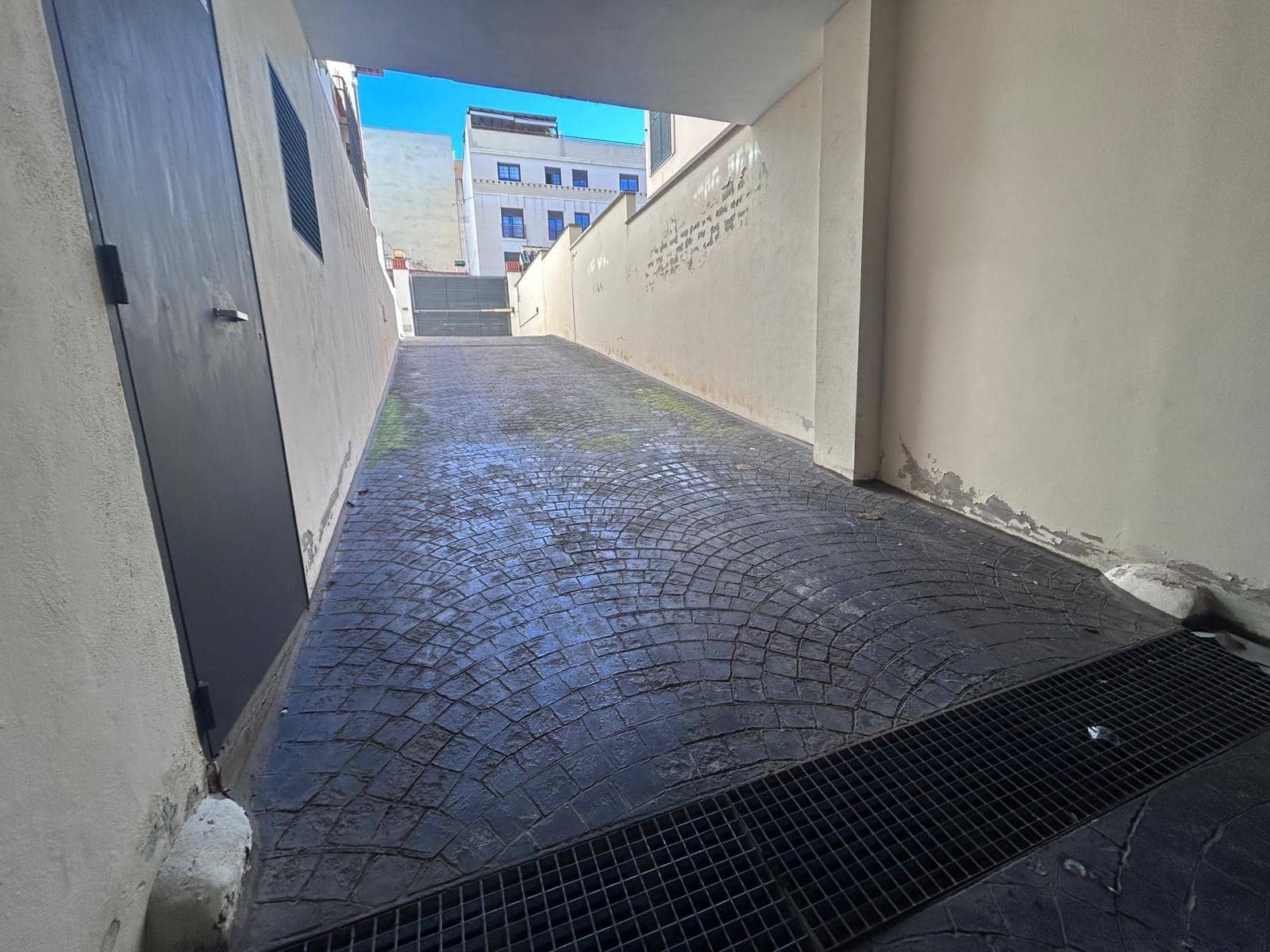 2 makuuhuone Asunto vuokrattavana paikassa Malaga kaupunki mukana 
autotalli - 1 100 € (Ref: 9485323)