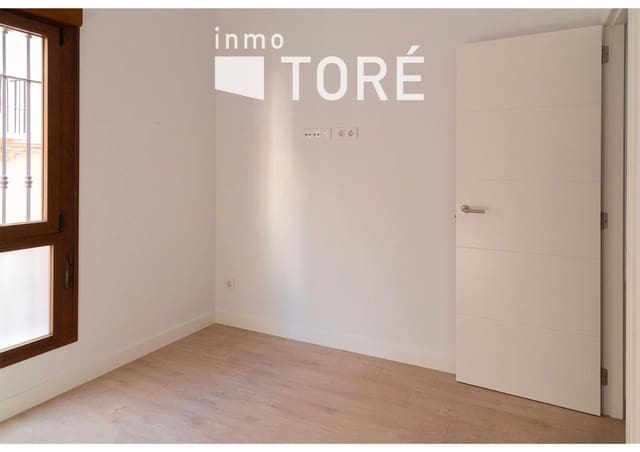 1 sypialnia Apartament na sprzedaż w Centro Historico, Miasto Málaga z garażem - 320 000 € (Ref: 9502585)