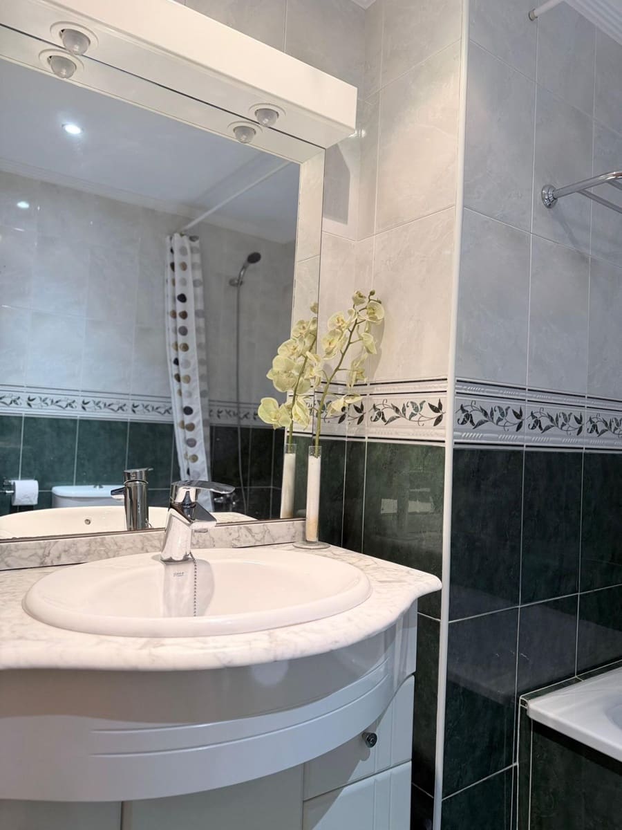 4 makuuhuone Asunto myytävänä paikassa Malaga kaupunki mukana 
autotalli - 450 000 € (Ref: 9524482)