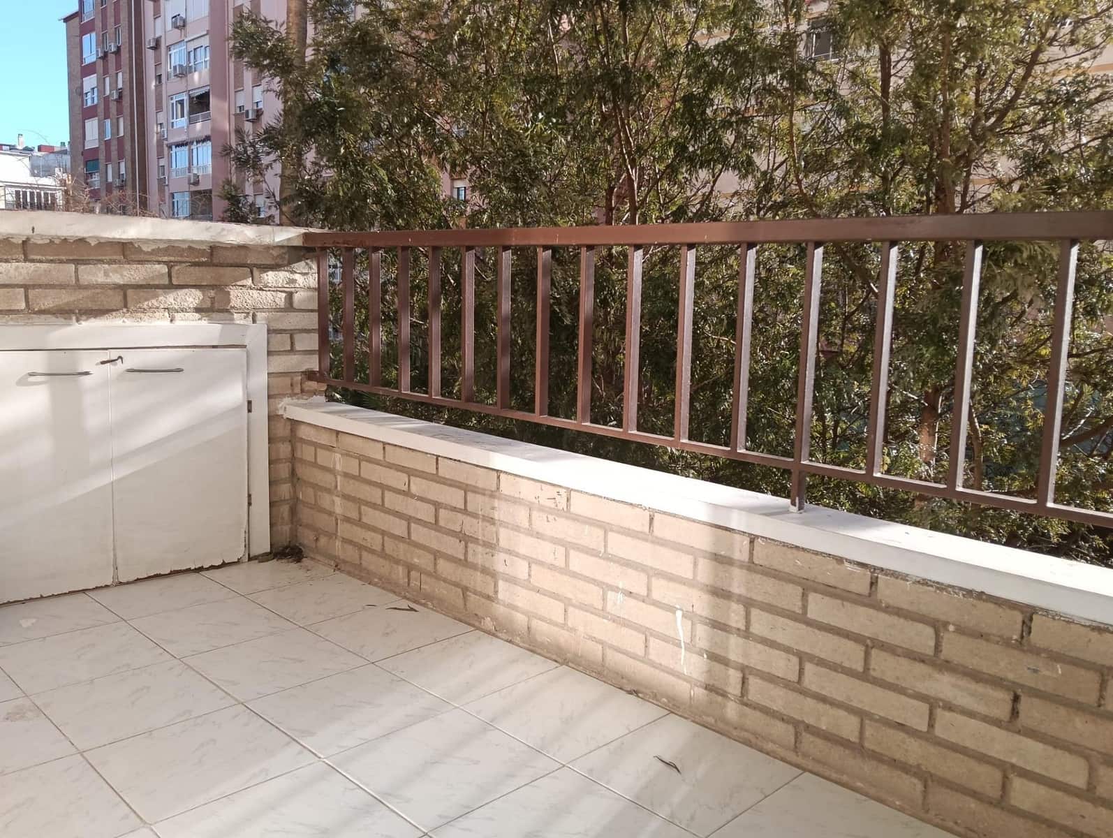 4 makuuhuone Asunto myytävänä paikassa Malaga kaupunki mukana 
autotalli - 450 000 € (Ref: 9524482)