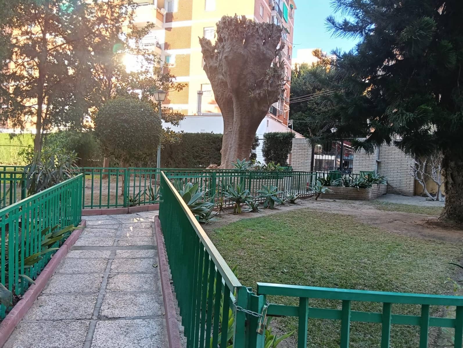 4 makuuhuone Asunto myytävänä paikassa Malaga kaupunki mukana 
autotalli - 450 000 € (Ref: 9524482)