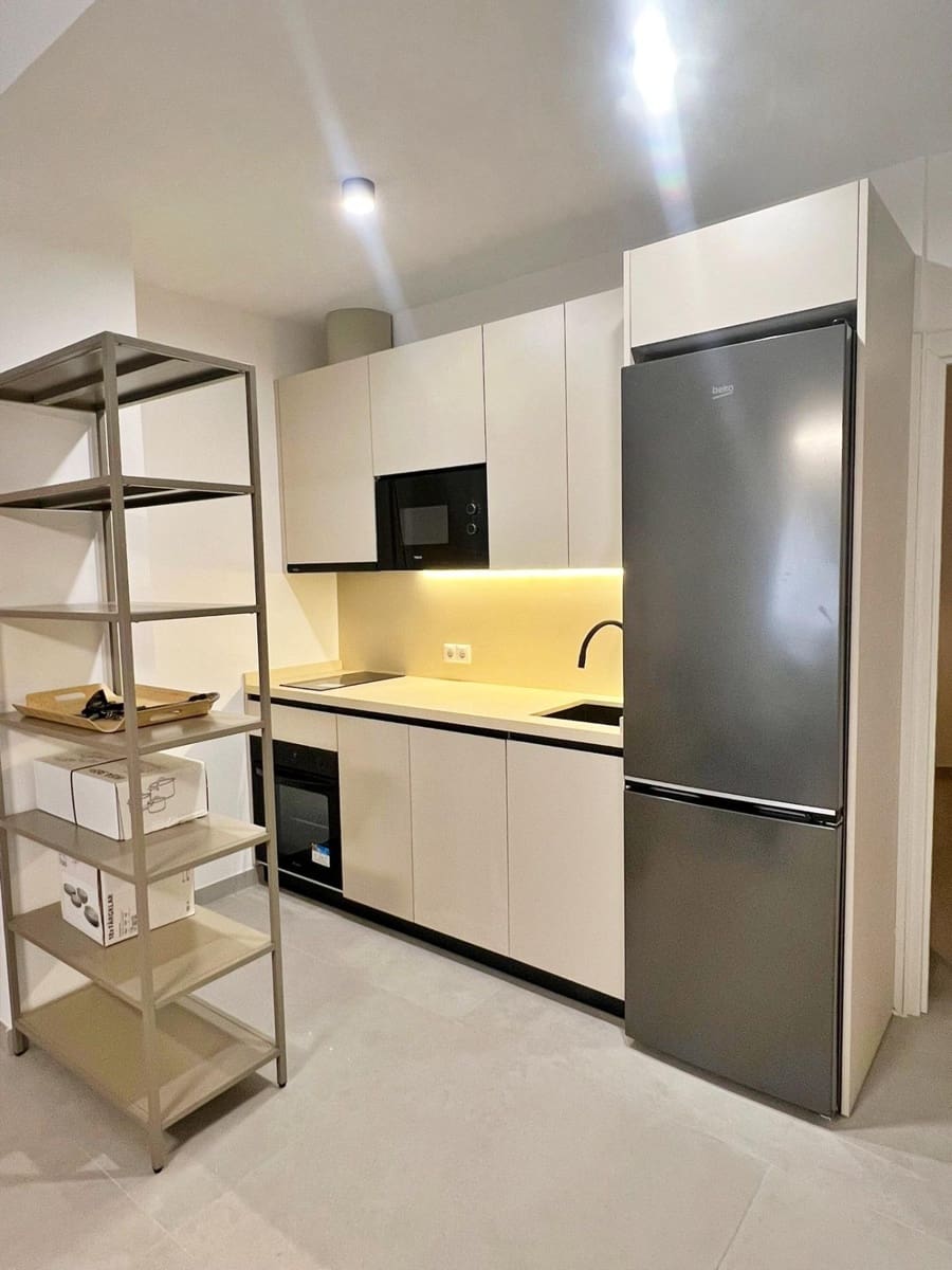 Piso de 2 habitaciones en Málaga ciudad en venta - 225.000 € (Ref: 9524483)