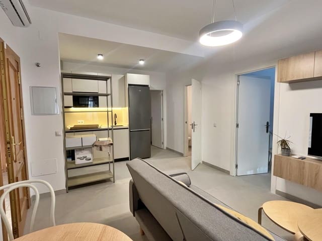 2 soveværelse Lejlighed til salg i Málaga by - € 225.000 (Ref: 9524483)