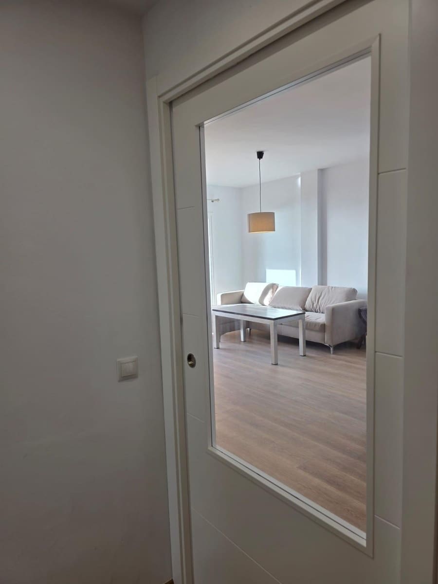 4 soverom Leilighet til leie i La Cala del Moral med svømmebasseng - € 1 600 (Ref: 9543818)