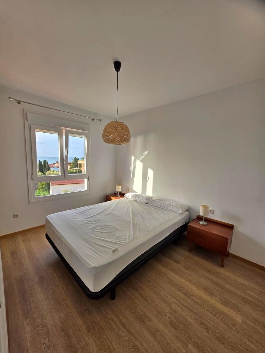 4 soverom Leilighet til leie i La Cala del Moral med svømmebasseng - € 1 600 (Ref: 9543818)