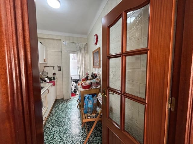 3 soveværelse Lejlighed til salg i Málaga by - € 350.000 (Ref: 9543819)