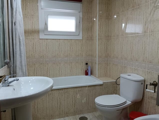 Piso de 3 habitaciones en La Paz, Málaga ciudad en alquiler - 1.300 € (Ref: 9548413)