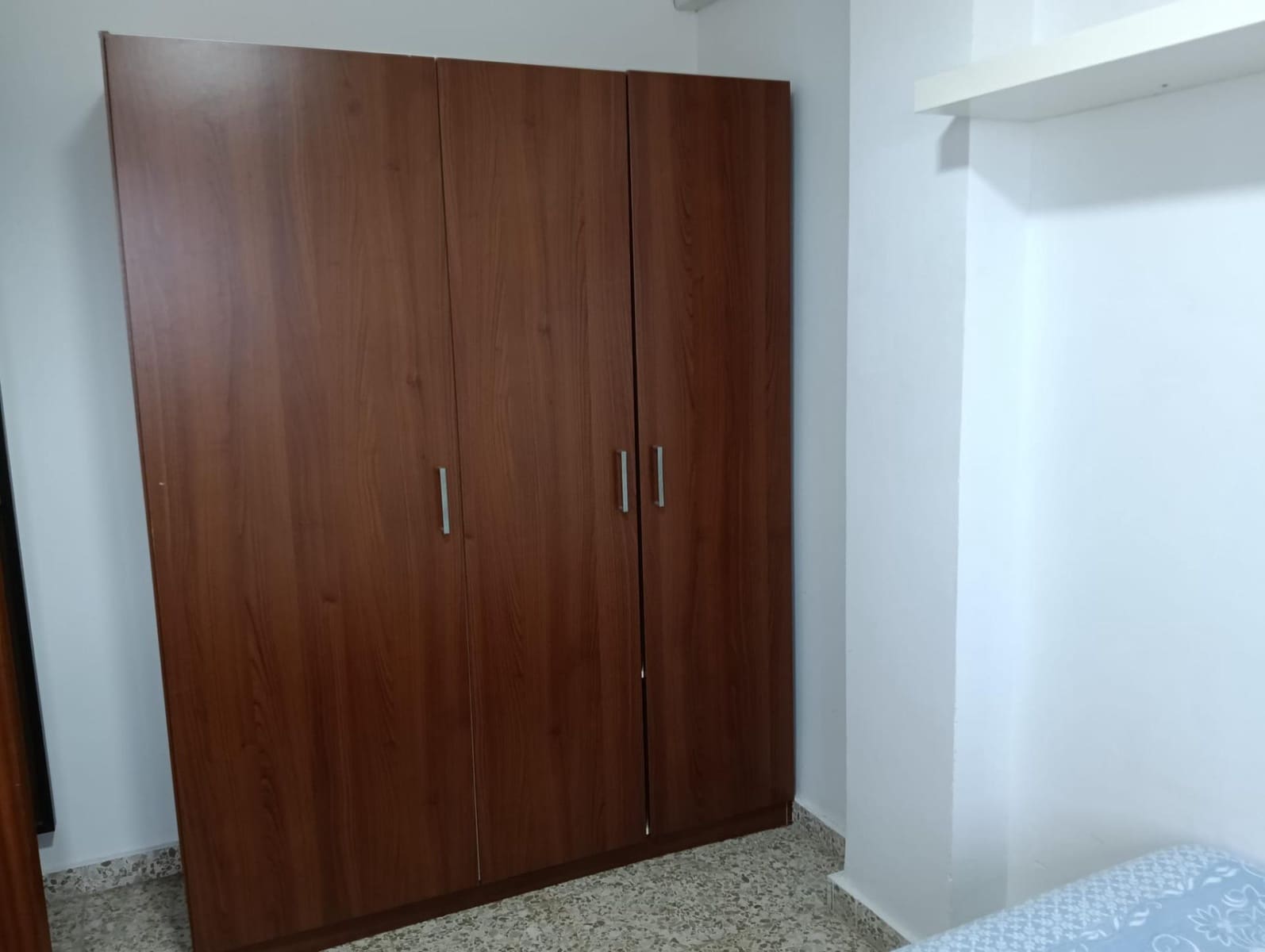 3 bedroom Flat for rent in Malaga city - € 1,300 (Ref: 9548413)