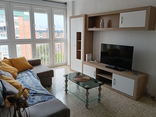 3 soveværelse Lejlighed til leje i La Paz, Málaga by - € 1.300 (Ref: 9548413)