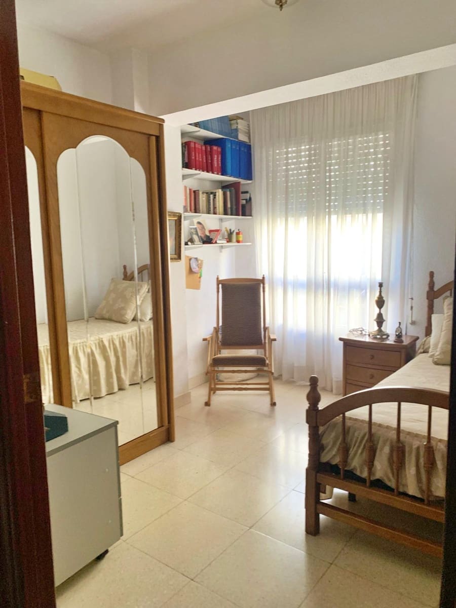 3 Zimmer Wohnung zu verkaufen in Malaga Stadt - 330.000 € (Ref: 9571380)