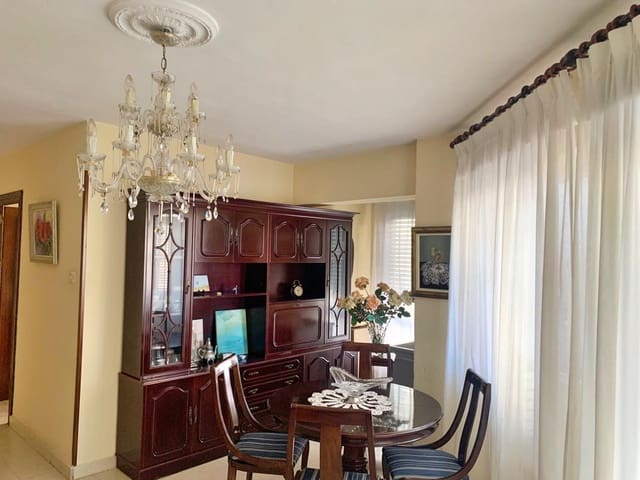 3 slaapkamer Flat te koop in La Trinidad, Málaga stad - € 330.000 (Ref: 9571380)