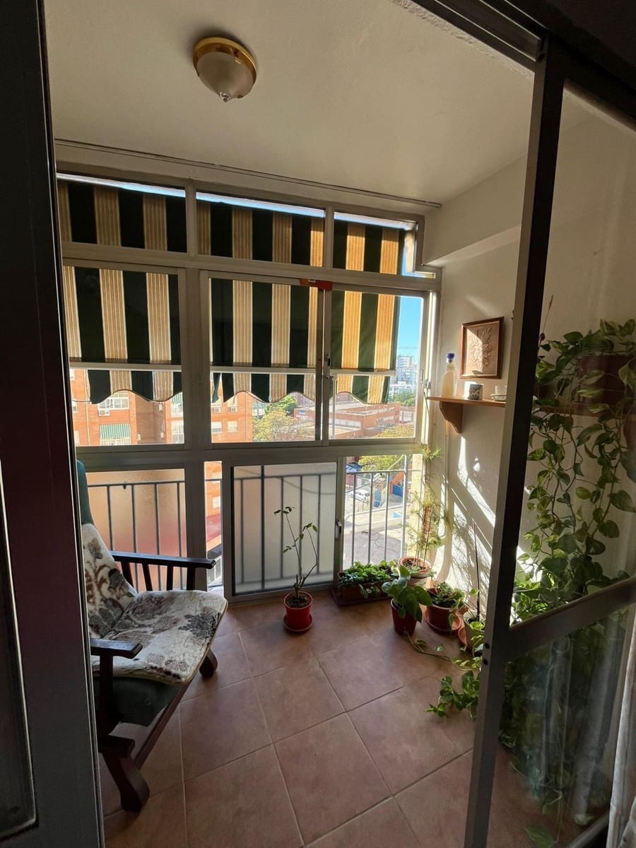 3 sovrum Lägenhet till salu i Malaga stad med garage - 310 000 € (Ref: 9574790)