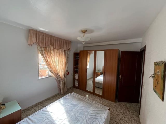 3 chambre Appartement à vendre à El Torcal, Malaga ville avec garage - 310 000 € (Ref: 9574790)