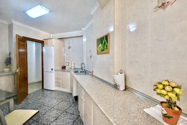 3 soverom Leilighet til salgs i El Torcal, Málaga by med garasje - € 281 900 (Ref: 9574790)