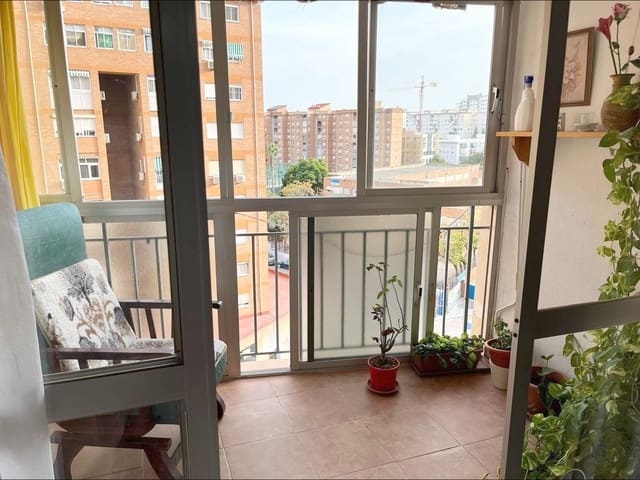 3 soveværelse Lejlighed til salg i El Torcal, Málaga by med garage - € 277.995 (Ref: 9574790)