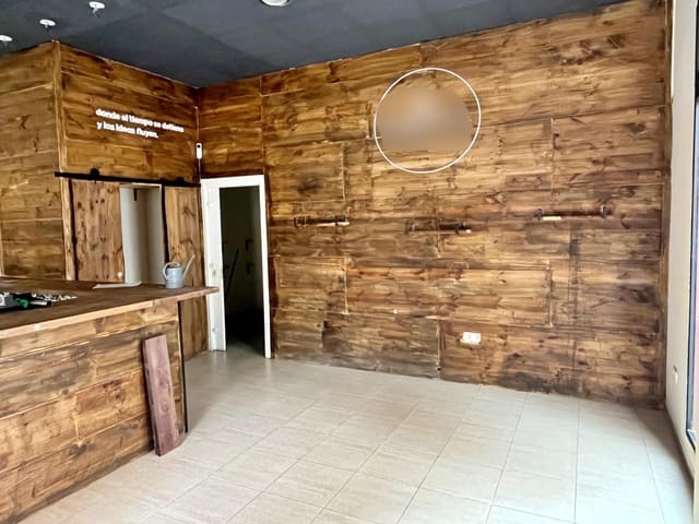 Commerciale da affittare in Perchel Sur, Malaga città - 950 € (Rif: 9596374)